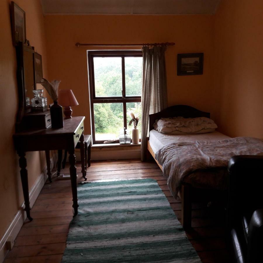 Gernos Farmhouse Llandysul Exterior photo